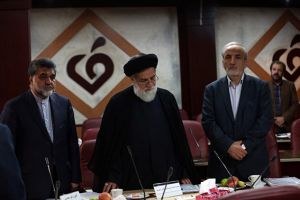 پنجمین جلسه هیئت امناء مرکز قلب و عروق شهید رجایی: عکس شماره 5 / 12
